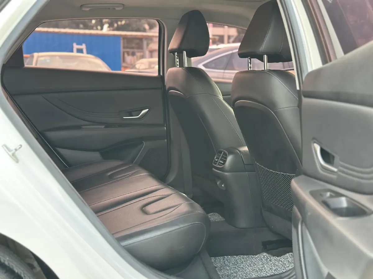 2021 Hyundai Elantra 1.5L 115HP L4 CVT,autocango,china used car exporter,china ev exporter,chinese used car exporter,chinese used ev exporter