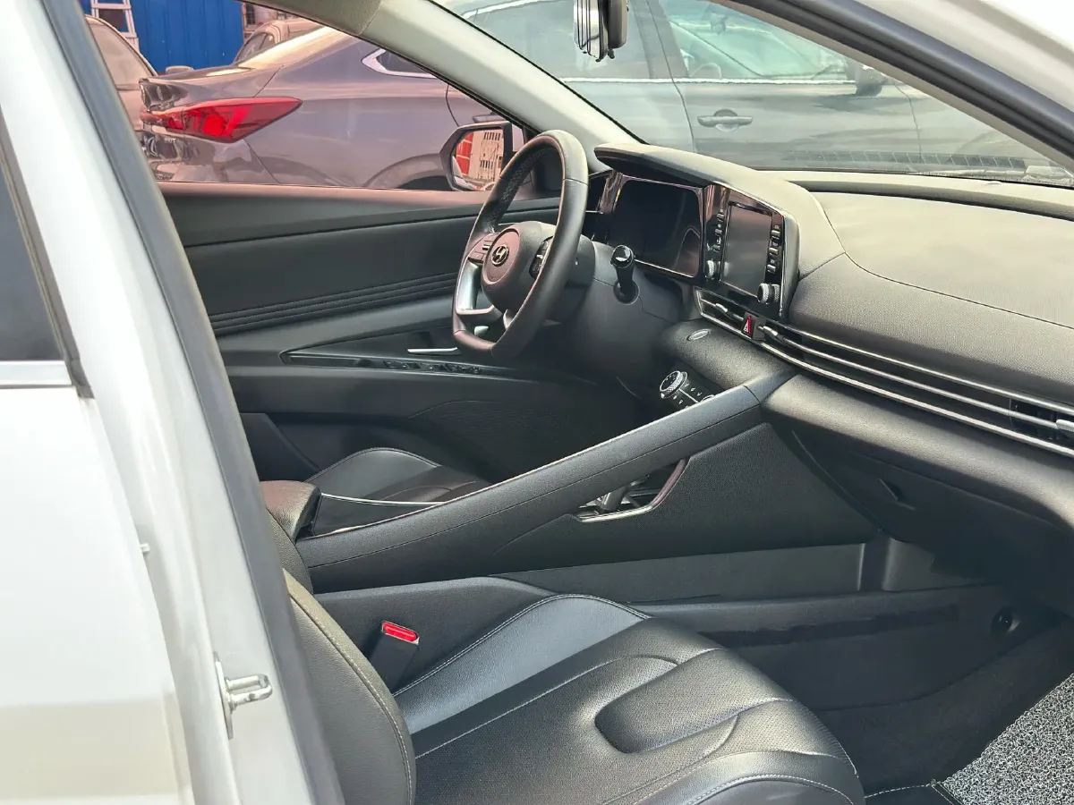 2021 Hyundai Elantra 1.5L 115HP L4 CVT,autocango,china used car exporter,china ev exporter,chinese used car exporter,chinese used ev exporter