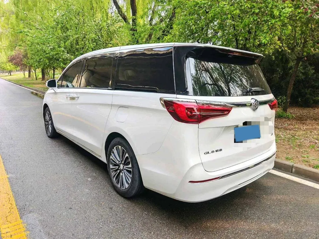 2023 Buick GL8 2.0T 237HP L4 9AT,autocango,china used car exporter,china ev exporter,chinese used car exporter,chinese used ev exporter