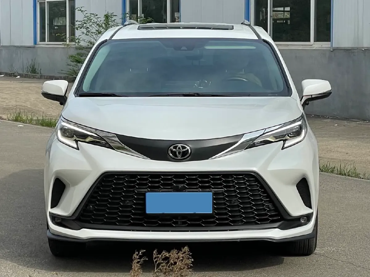 2024 Toyota Granvia 2.5L 189HP L4 E-CVT Hybrid,autocango,china used car exporter,china ev exporter,chinese used car exporter,chinese used ev exporter