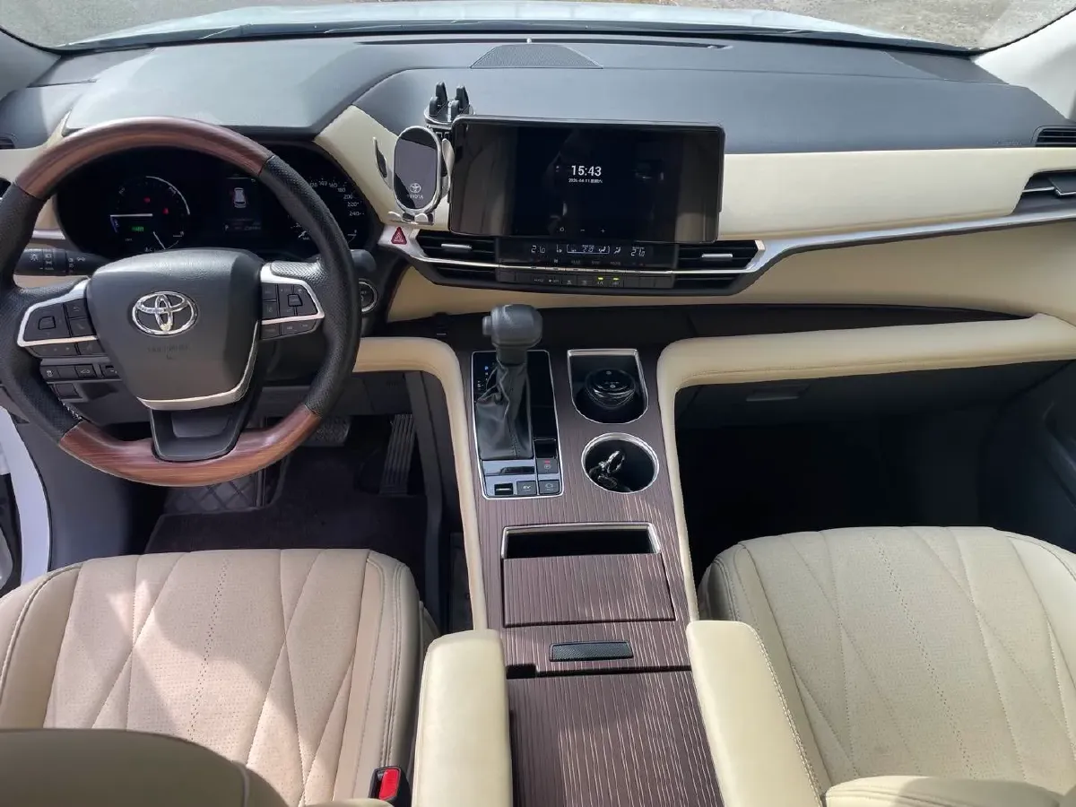 2024 Toyota Granvia 2.5L 189HP L4 E-CVT Hybrid,autocango,china used car exporter,china ev exporter,chinese used car exporter,chinese used ev exporter