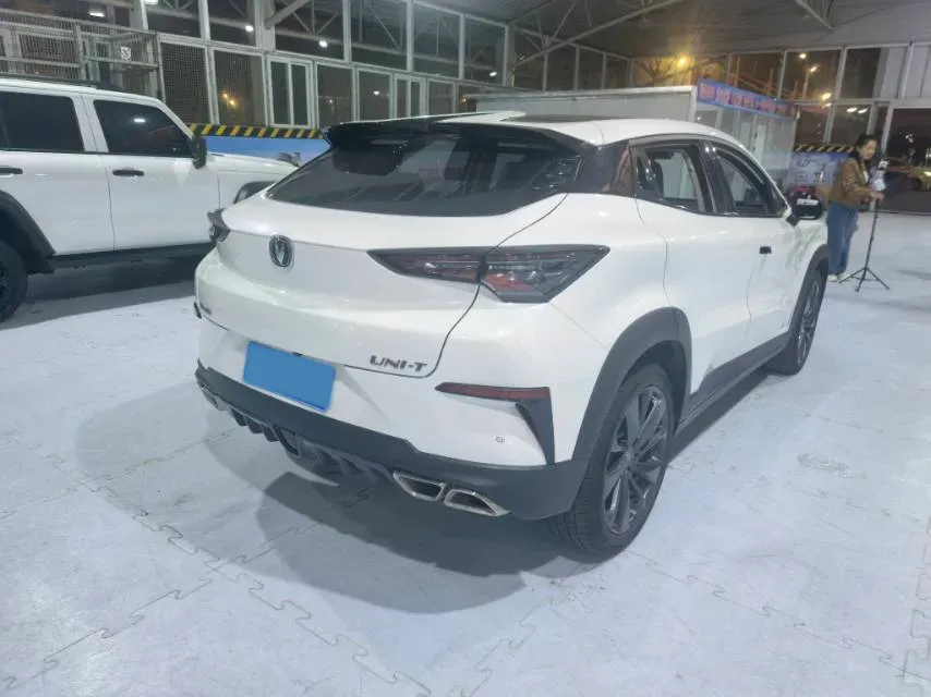 2020 ChangAn UNI-T 1.5T 180HP L4 7DCT,autocango,china used car exporter,china ev exporter,chinese used car exporter,chinese used ev exporter
