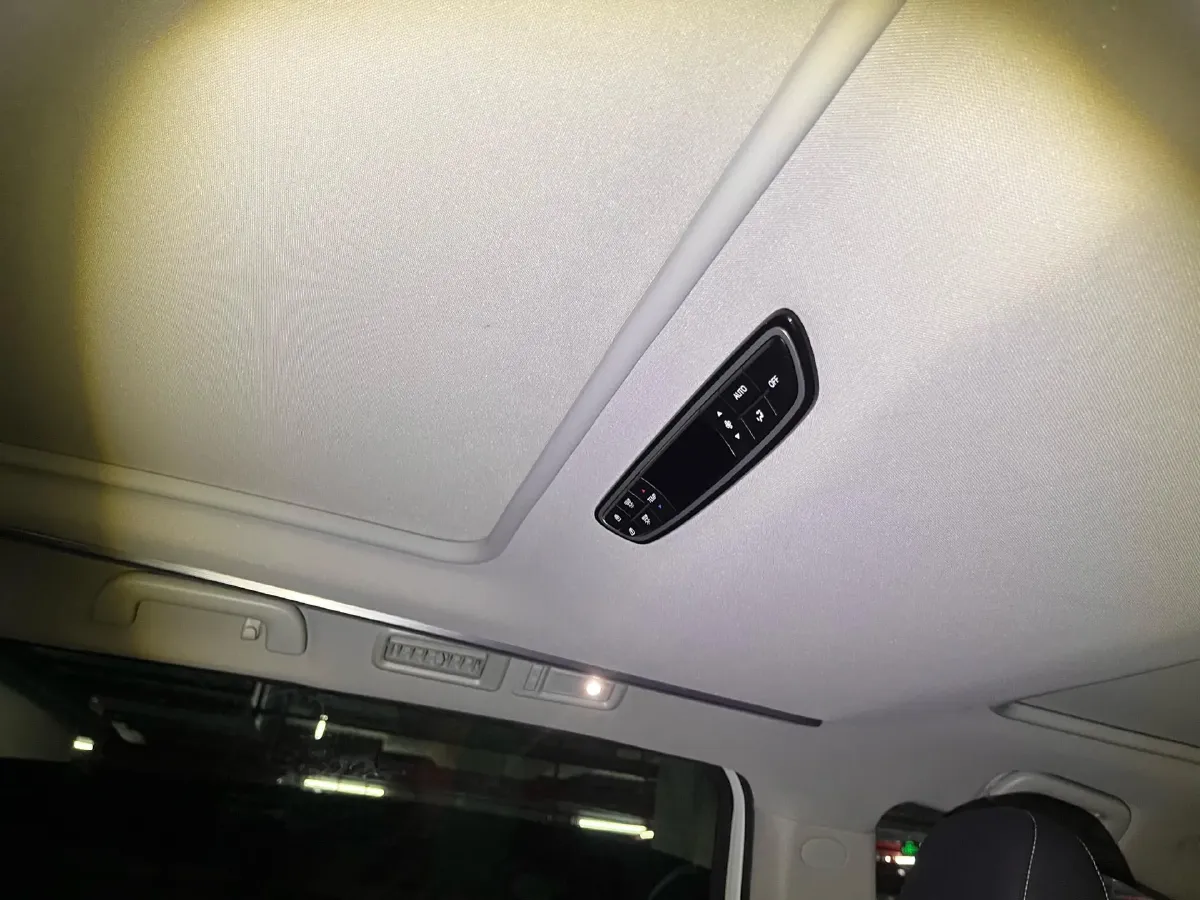 2018 GAC Trumpchi M8 2.0T 201HP L4 6AT,autocango,china used car exporter,china ev exporter,chinese used car exporter,chinese used ev exporter