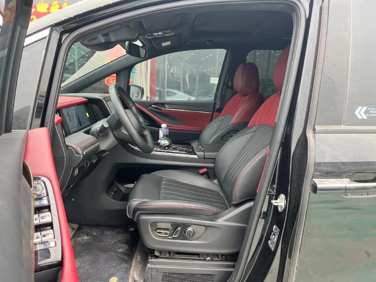 2023 GAC Trumpchi M8 2.0T 252HP L4 8AT,autocango,china used car exporter,china ev exporter,chinese used car exporter,chinese used ev exporter