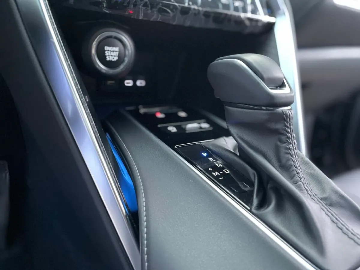 2024 Toyota Venza 2.0L 171HP L4 CVT,autocango,china used car exporter,china ev exporter,chinese used car exporter,chinese used ev exporter