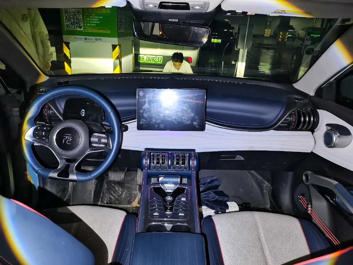 2022 Roewe RX5 MAX 1.5T 181HP L4 6AT,autocango,china used car exporter,china ev exporter,chinese used car exporter,chinese used ev exporter