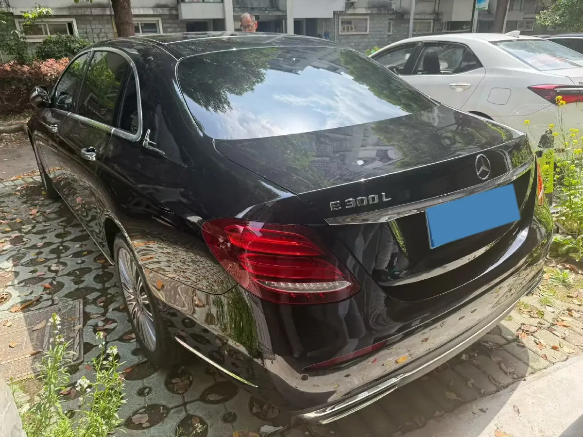 2020 Mercedes-Benz E Class 2.0T 258HP L4 9AT,autocango,china used car exporter,china ev exporter,chinese used car exporter,chinese used ev exporter