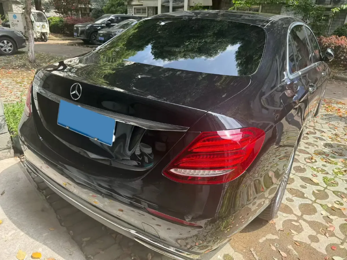 2020 Mercedes-Benz E Class 2.0T 258HP L4 9AT,autocango,china used car exporter,china ev exporter,chinese used car exporter,chinese used ev exporter