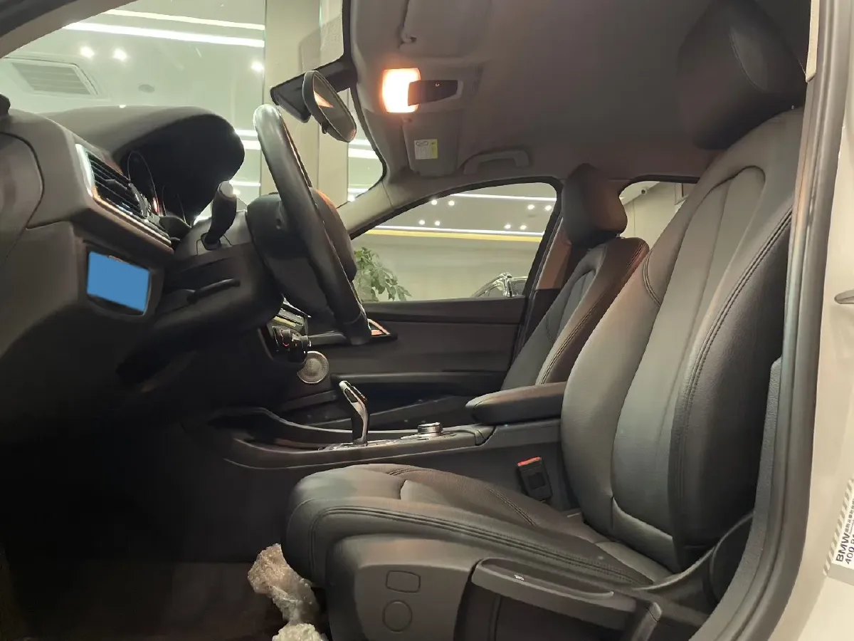 2022 BMW 1 Series 1.5T 140HP L3 7DCT,autocango,china used car exporter,china ev exporter,chinese used car exporter,chinese used ev exporter