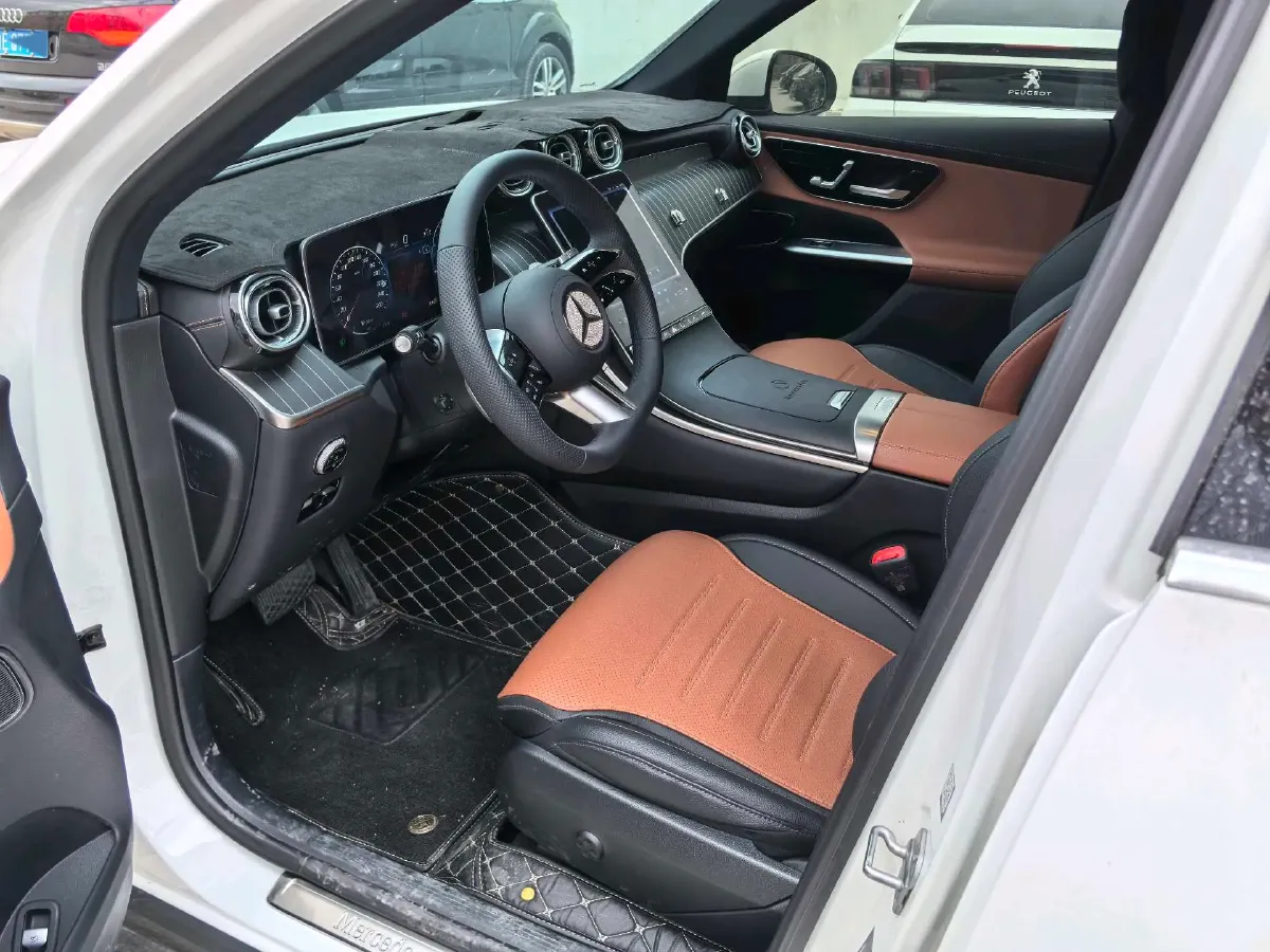 2024 Mercedes-Benz GLC Class 2.0T 258HP L4 9AT,autocango,china used car exporter,china ev exporter,chinese used car exporter,chinese used ev exporter