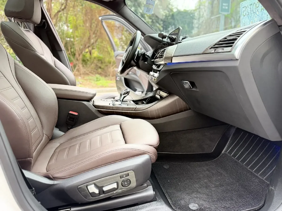 2021 BMW X3 2.0T 224HP L4 8AT,autocango,china used car exporter,china ev exporter,chinese used car exporter,chinese used ev exporter