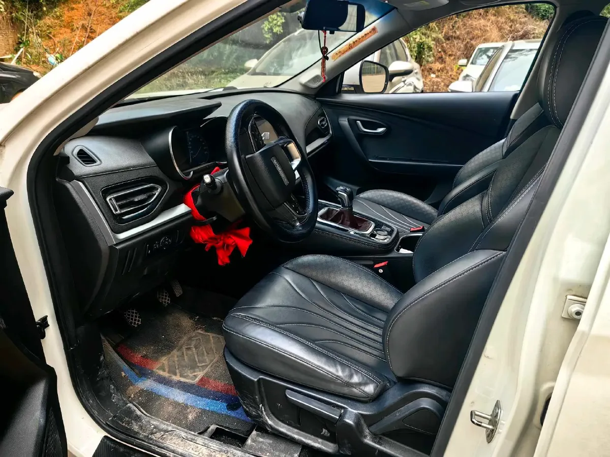 2020 Jetour X70M 1.5T 156HP L4 6MT,autocango,china used car exporter,china ev exporter,chinese used car exporter,chinese used ev exporter