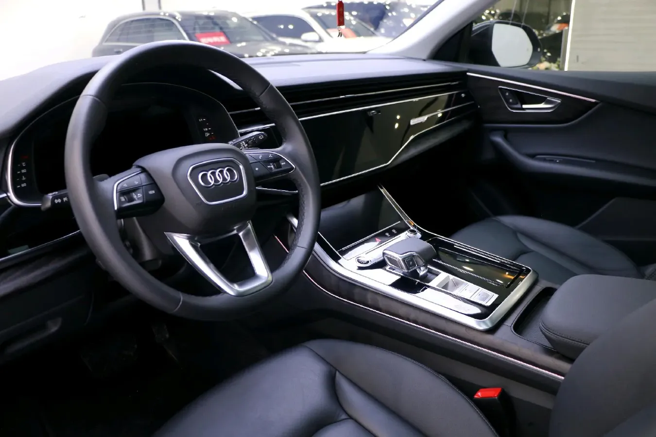 2019 Audi Q8 3.0T 340HP V6 8AT,autocango,china used car exporter,china ev exporter,chinese used car exporter,chinese used ev exporter