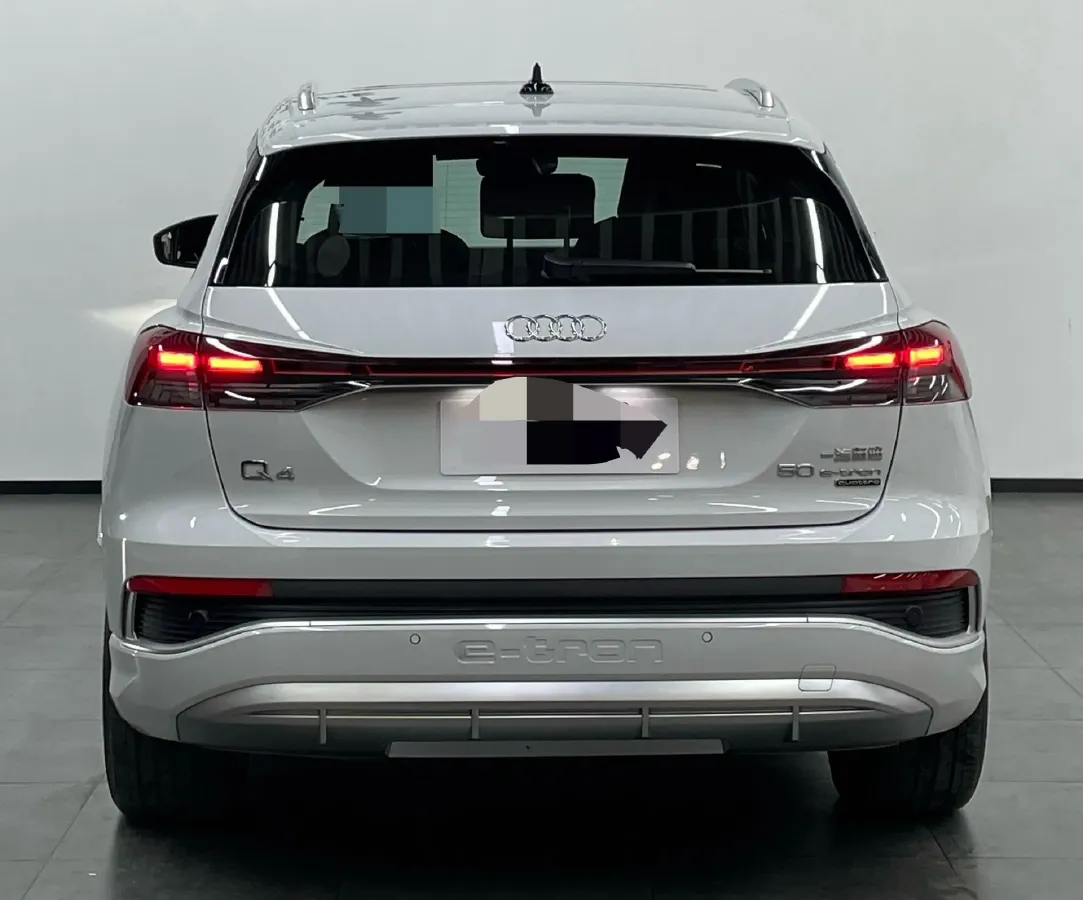 2024 Audi Q4 e-tron BEV 84.8KWH,autocango,china used car exporter,china ev exporter,chinese used car exporter,chinese used ev exporter