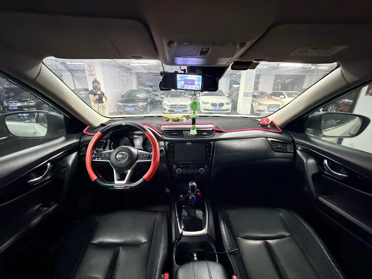 2019 Nissan X-Trail 2.0L 154HP L4 CVT,autocango,china used car exporter,china ev exporter,chinese used car exporter,chinese used ev exporter