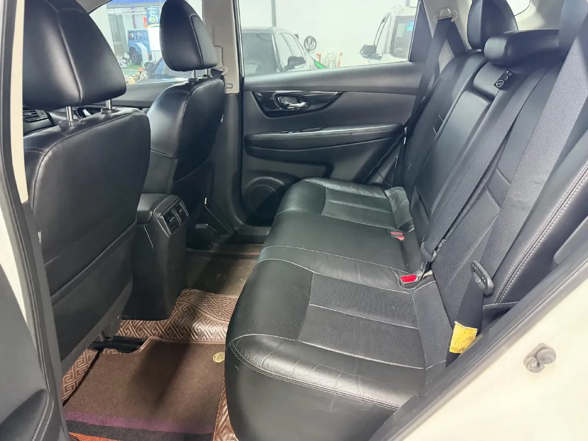 2019 Nissan X-Trail 2.0L 154HP L4 CVT,autocango,china used car exporter,china ev exporter,chinese used car exporter,chinese used ev exporter