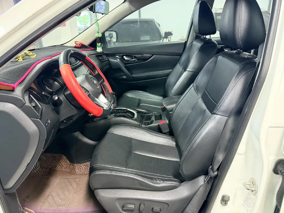 2019 Nissan X-Trail 2.0L 154HP L4 CVT,autocango,china used car exporter,china ev exporter,chinese used car exporter,chinese used ev exporter