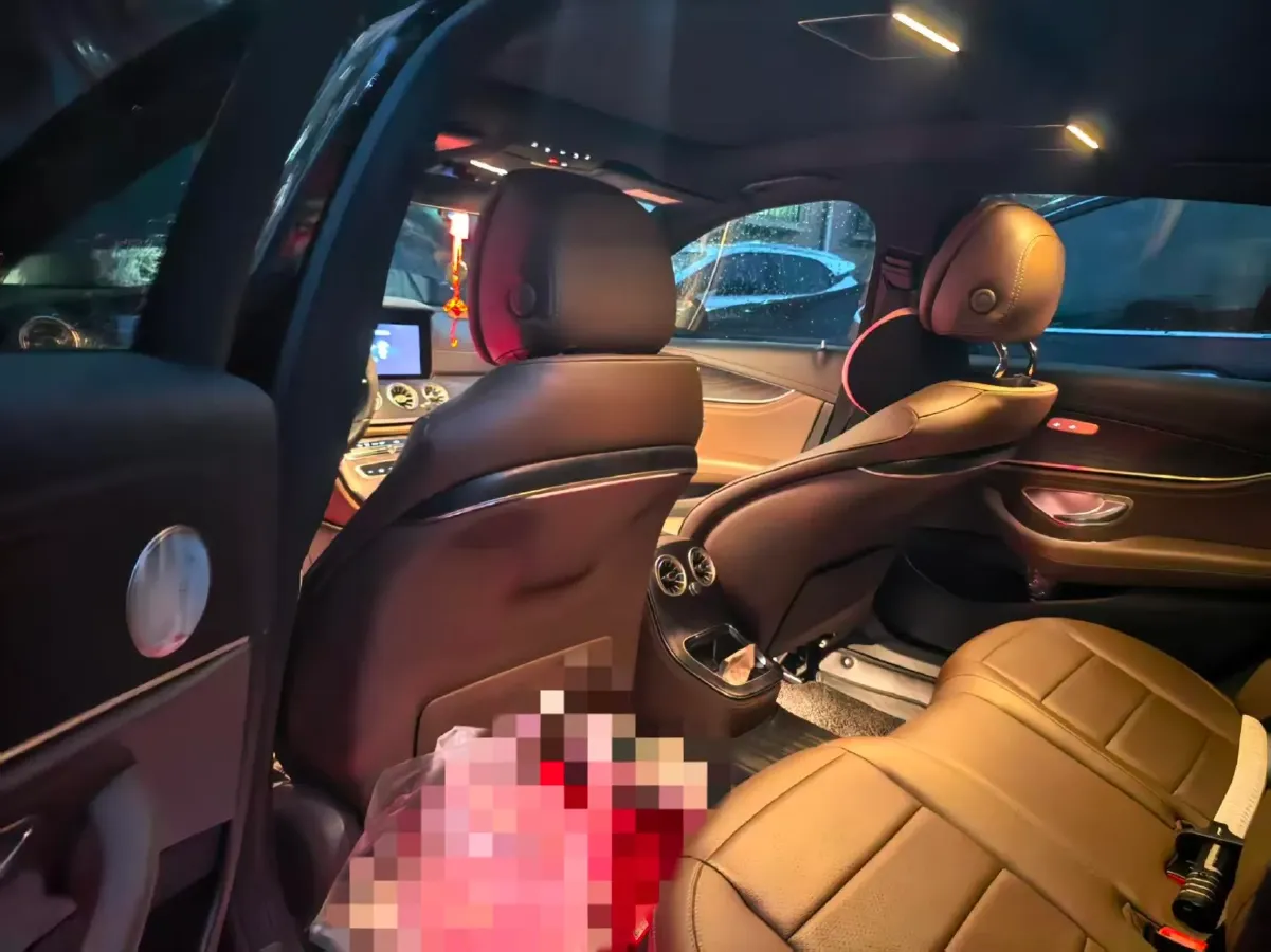 2021 Mercedes-Benz E Class 2.0T 258HP L4 9AT,autocango,china used car exporter,china ev exporter,chinese used car exporter,chinese used ev exporter