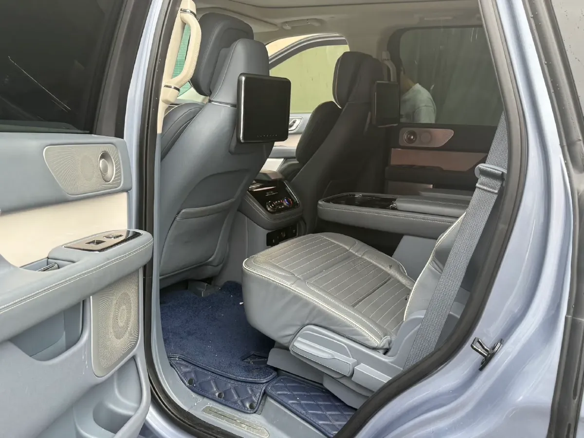 2020 Lincoln Navigator 3.5T 388HP V6 10AT,autocango,china used car exporter,china ev exporter,chinese used car exporter,chinese used ev exporter