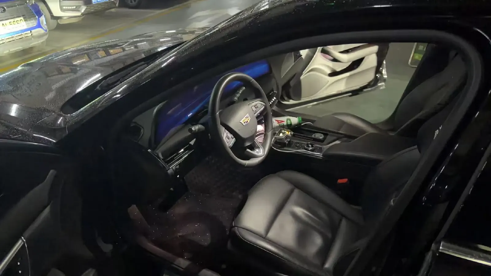 2024 Cadillac CT5 2.0T 237HP L4 10AT,autocango,china used car exporter,china ev exporter,chinese used car exporter,chinese used ev exporter