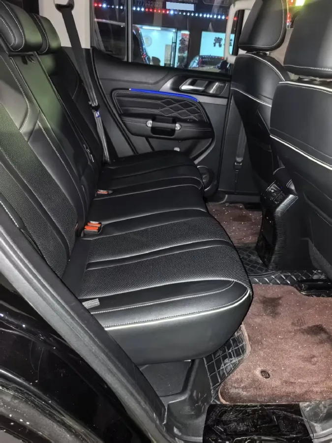 2023 Tank 300 2.0T 227HP L4 8AT,autocango,china used car exporter,china ev exporter,chinese used car exporter,chinese used ev exporter