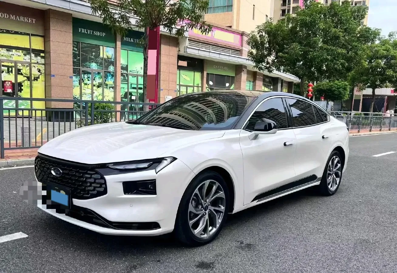 2022 Ford Mondeo 2.0T 238HP L4 8AT,autocango,china used car exporter,china ev exporter,chinese used car exporter,chinese used ev exporter