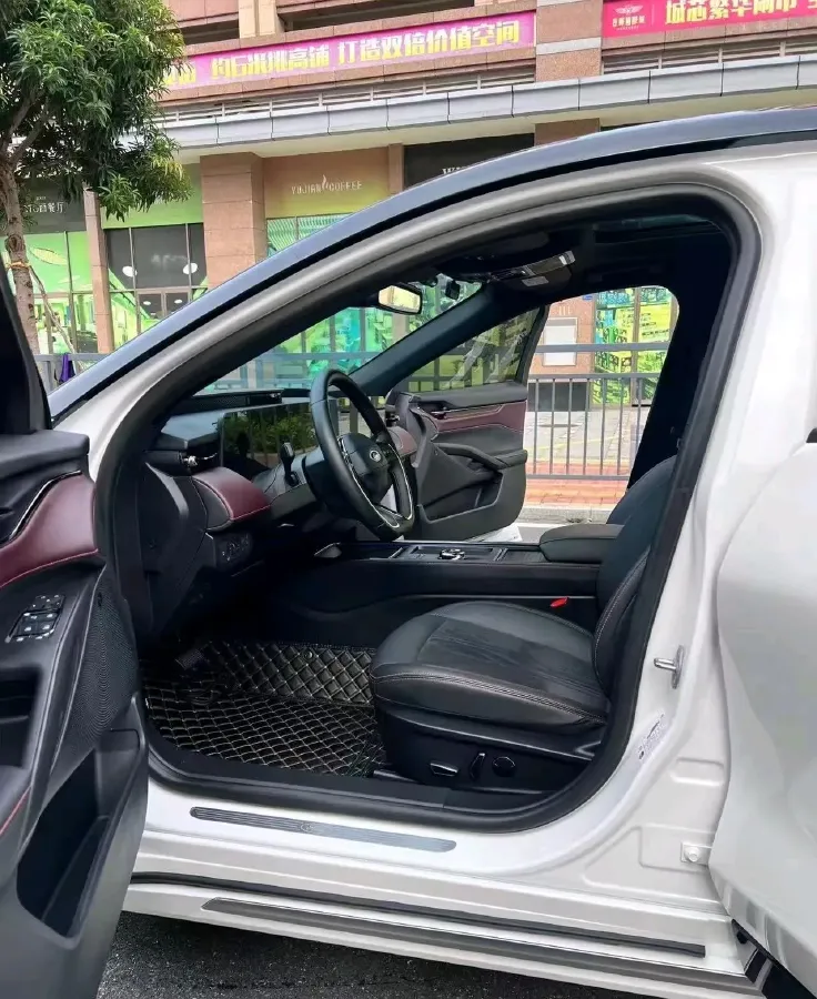 2022 Ford Mondeo 2.0T 238HP L4 8AT,autocango,china used car exporter,china ev exporter,chinese used car exporter,chinese used ev exporter