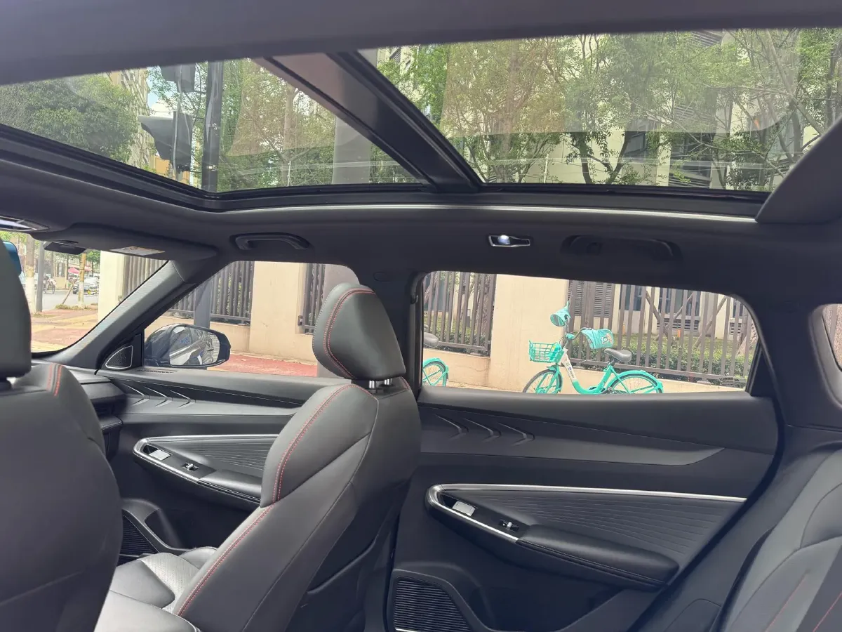 2023 Geely Azkarra 1.5T 181HP L4 7DCT,autocango,china used car exporter,china ev exporter,chinese used car exporter,chinese used ev exporter