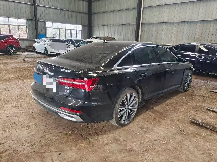 2023 Audi A6L 2.0T 245HP L4 7DCT,autocango,china used car exporter,china ev exporter,chinese used car exporter,chinese used ev exporter