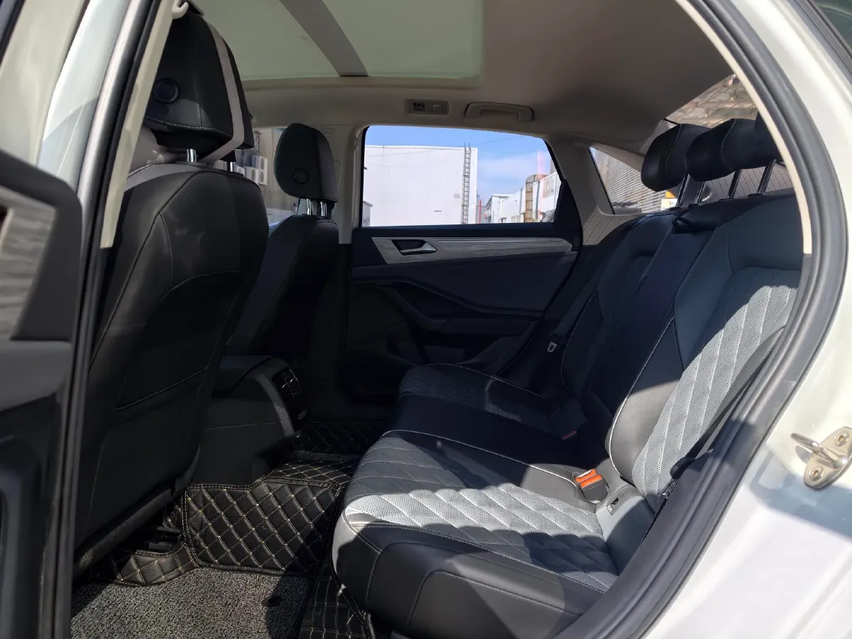 2023 Volkswagen Sagitar 1.4T 150HP L4 7DCT,autocango,china used car exporter,china ev exporter,chinese used car exporter,chinese used ev exporter