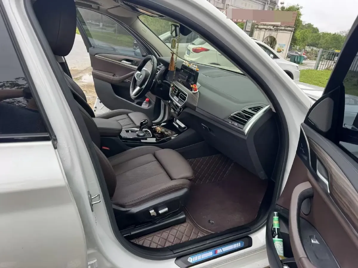 2022 BMW X3 2.0T 252HP L4 8AT,autocango,china used car exporter,china ev exporter,chinese used car exporter,chinese used ev exporter