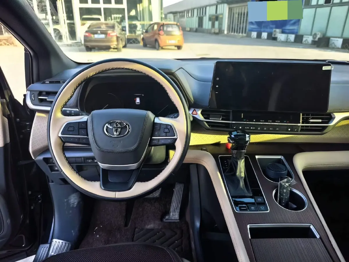 2024 Toyota Sienna 2.5L 189HP L4 E-CVT Hybrid,autocango,china used car exporter,china ev exporter,chinese used car exporter,chinese used ev exporter