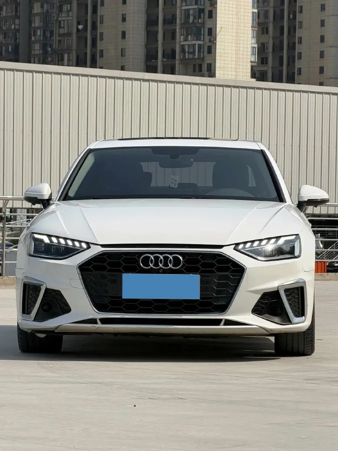 2020 Audi A4L 2.0T 190HP L4 7DCT,autocango,china used car exporter,china ev exporter,chinese used car exporter,chinese used ev exporter