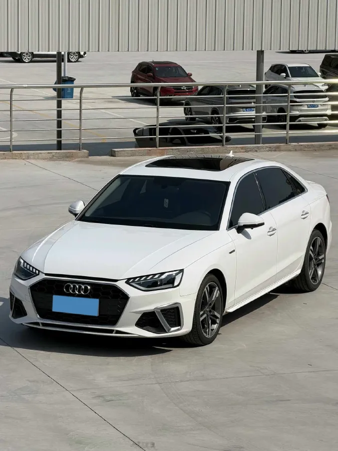 2020 Audi A4L 2.0T 190HP L4 7DCT,autocango,china used car exporter,china ev exporter,chinese used car exporter,chinese used ev exporter