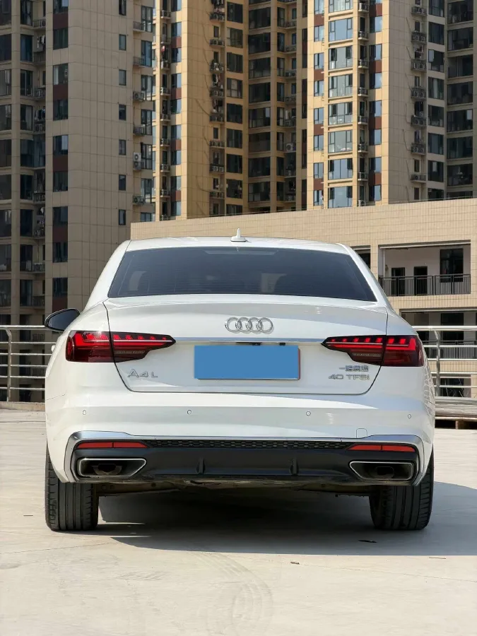 2020 Audi A4L 2.0T 190HP L4 7DCT,autocango,china used car exporter,china ev exporter,chinese used car exporter,chinese used ev exporter