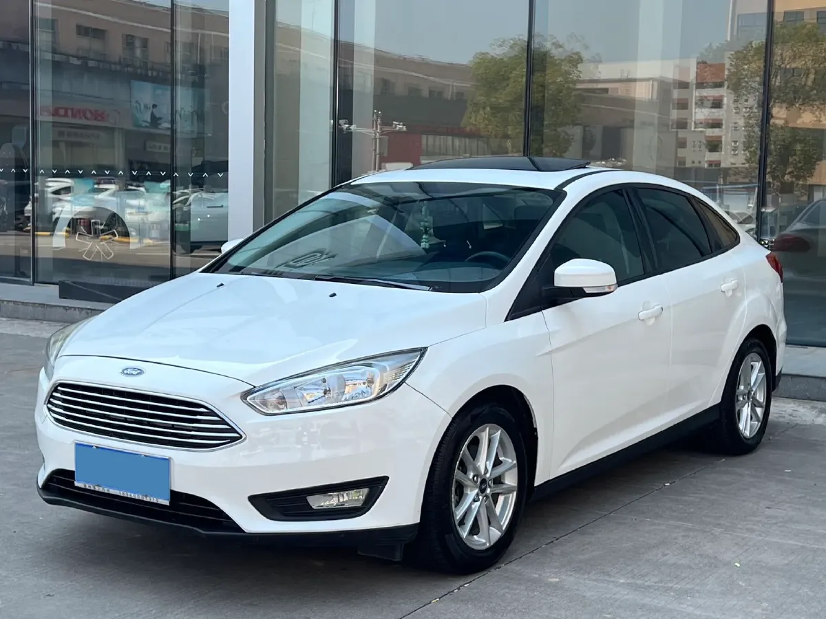 2017 Ford Focus 1.6L 125HP L4 6DCT,autocango,china used car exporter,china ev exporter,chinese used car exporter,chinese used ev exporter