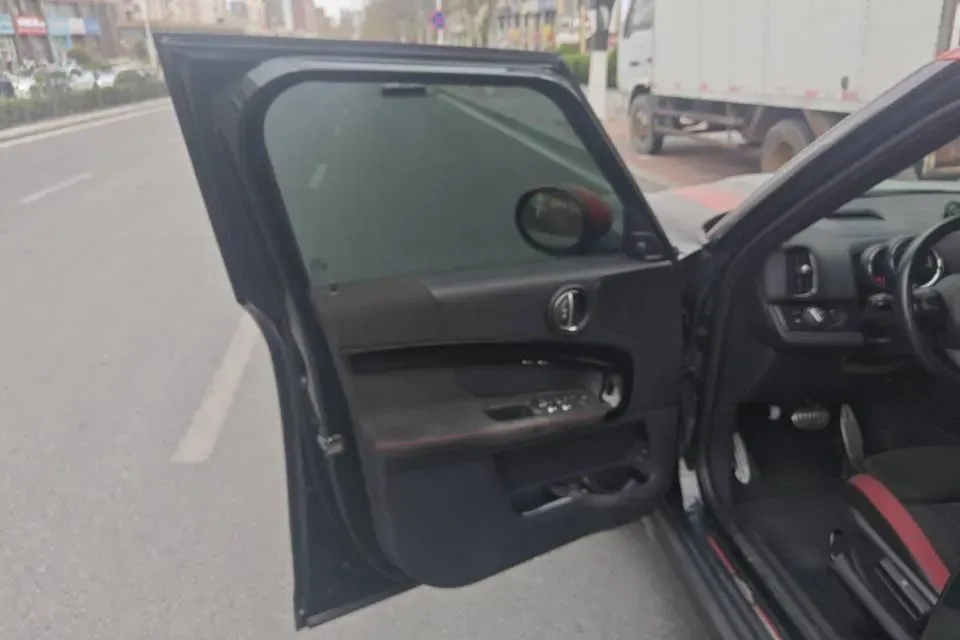 2018 MINI JCW COUNTRYMAN 2.0T 231HP L4 8AT,autocango,china used car exporter,china ev exporter,chinese used car exporter,chinese used ev exporter