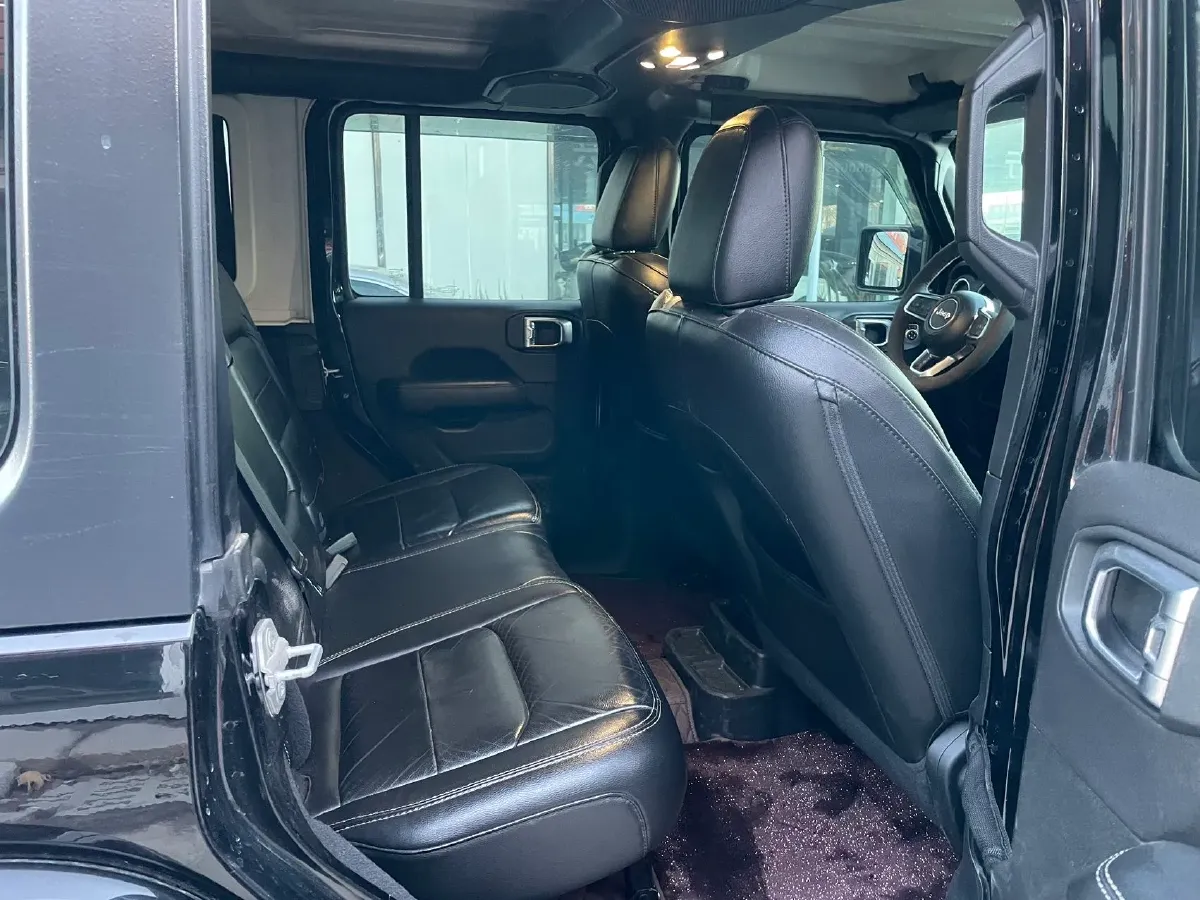 2019 Jeep Wrangler 2.0T 266HP L4 8AT,autocango,china used car exporter,china ev exporter,chinese used car exporter,chinese used ev exporter