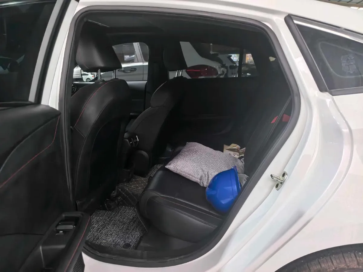 2025 MG 5 1.5T 181HP L4 7DCT,autocango,china used car exporter,china ev exporter,chinese used car exporter,chinese used ev exporter