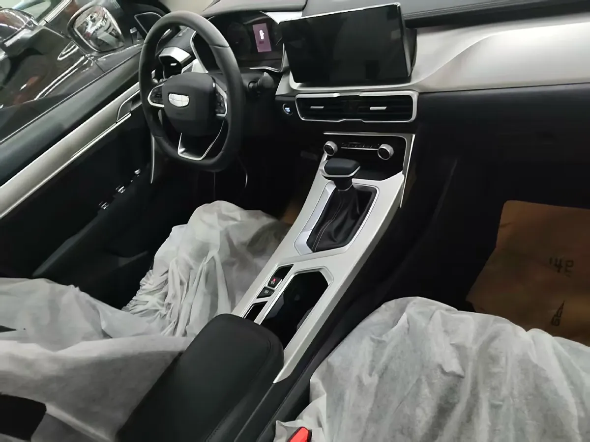 2025 Geely Coolray 1.5L 126HP L4 CVT,autocango,china used car exporter,china ev exporter,chinese used car exporter,chinese used ev exporter