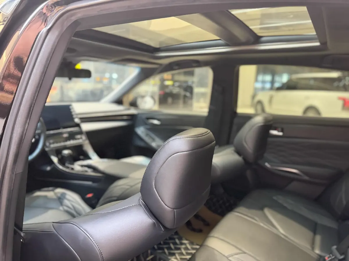 2019 Toyota Avalon 2.5L 209HP L4 8AT,autocango,china used car exporter,china ev exporter,chinese used car exporter,chinese used ev exporter