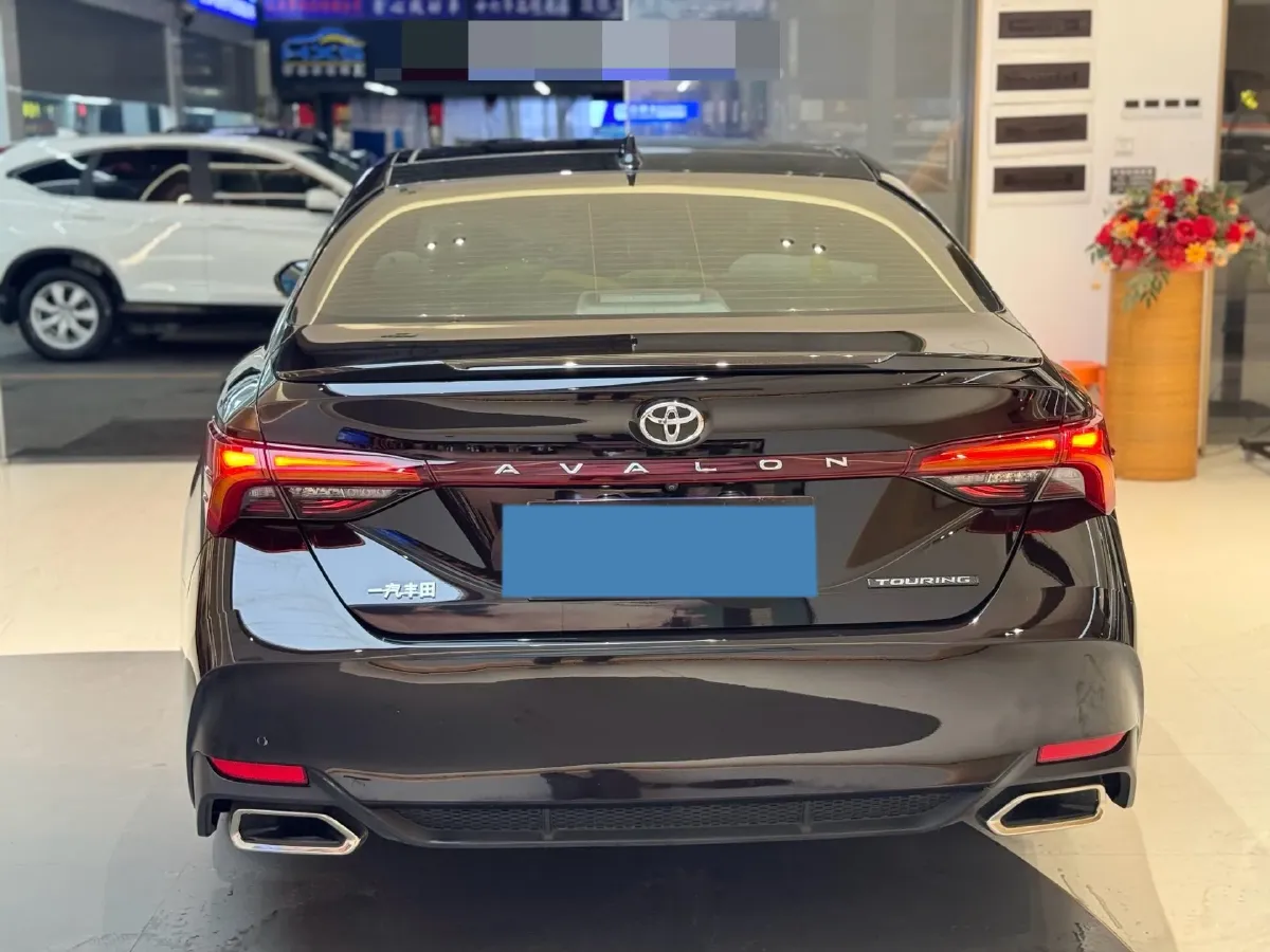 2019 Toyota Avalon 2.5L 209HP L4 8AT,autocango,china used car exporter,china ev exporter,chinese used car exporter,chinese used ev exporter