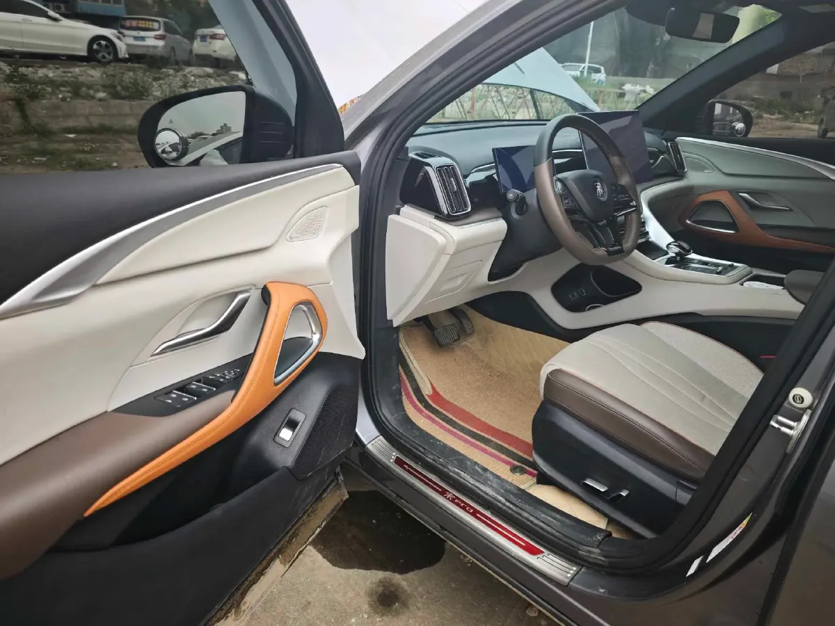 2022 Geely JiaJi 1.5T 177HP L3 7DCT PHEV 15.5KWH,autocango,china used car exporter,china ev exporter,chinese used car exporter,chinese used ev exporter