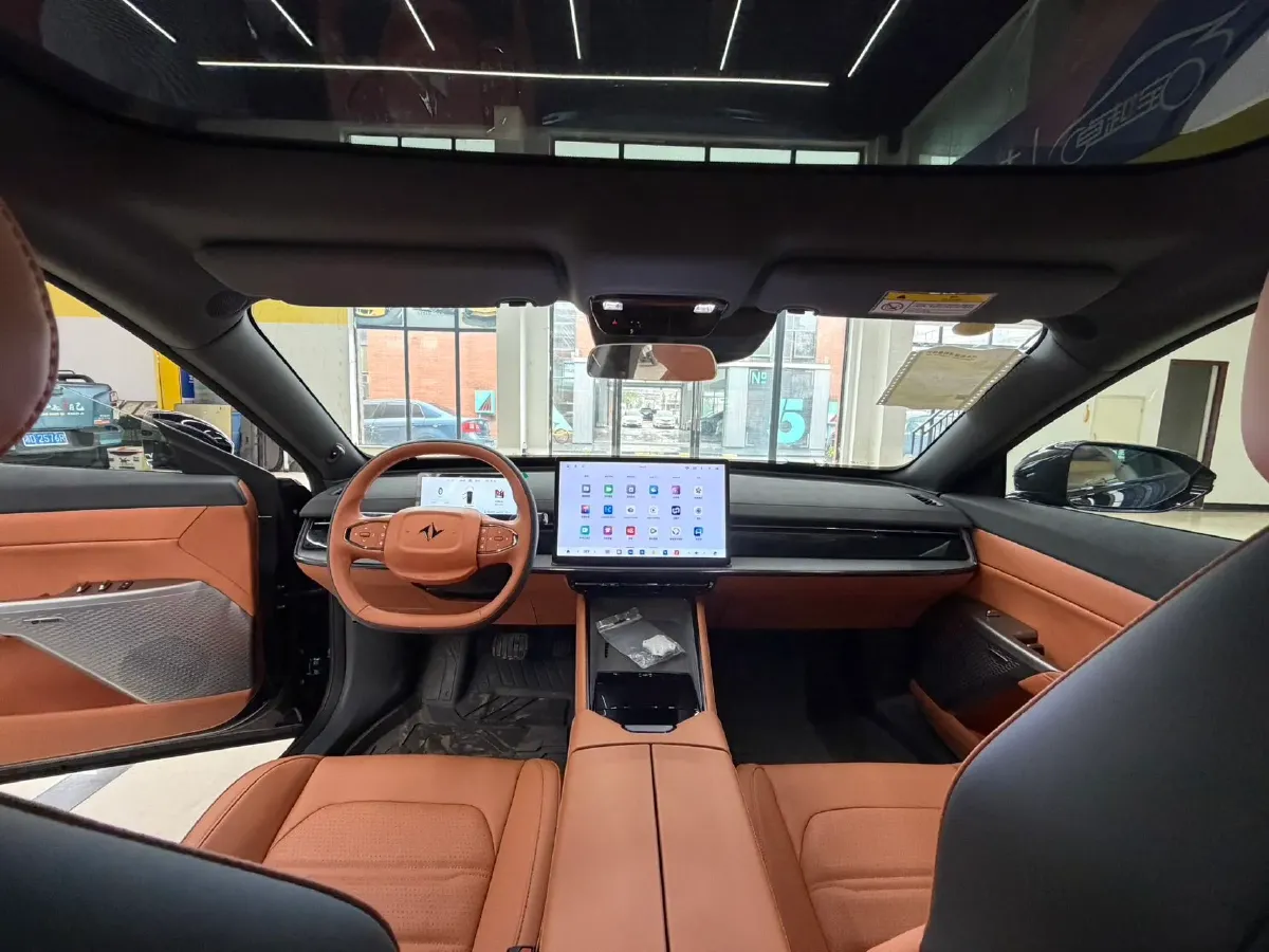 2024 DongFeng eπ eπ007 REEV 105HP REEV 28.4KWH,autocango,china used car exporter,china ev exporter,chinese used car exporter,chinese used ev exporter