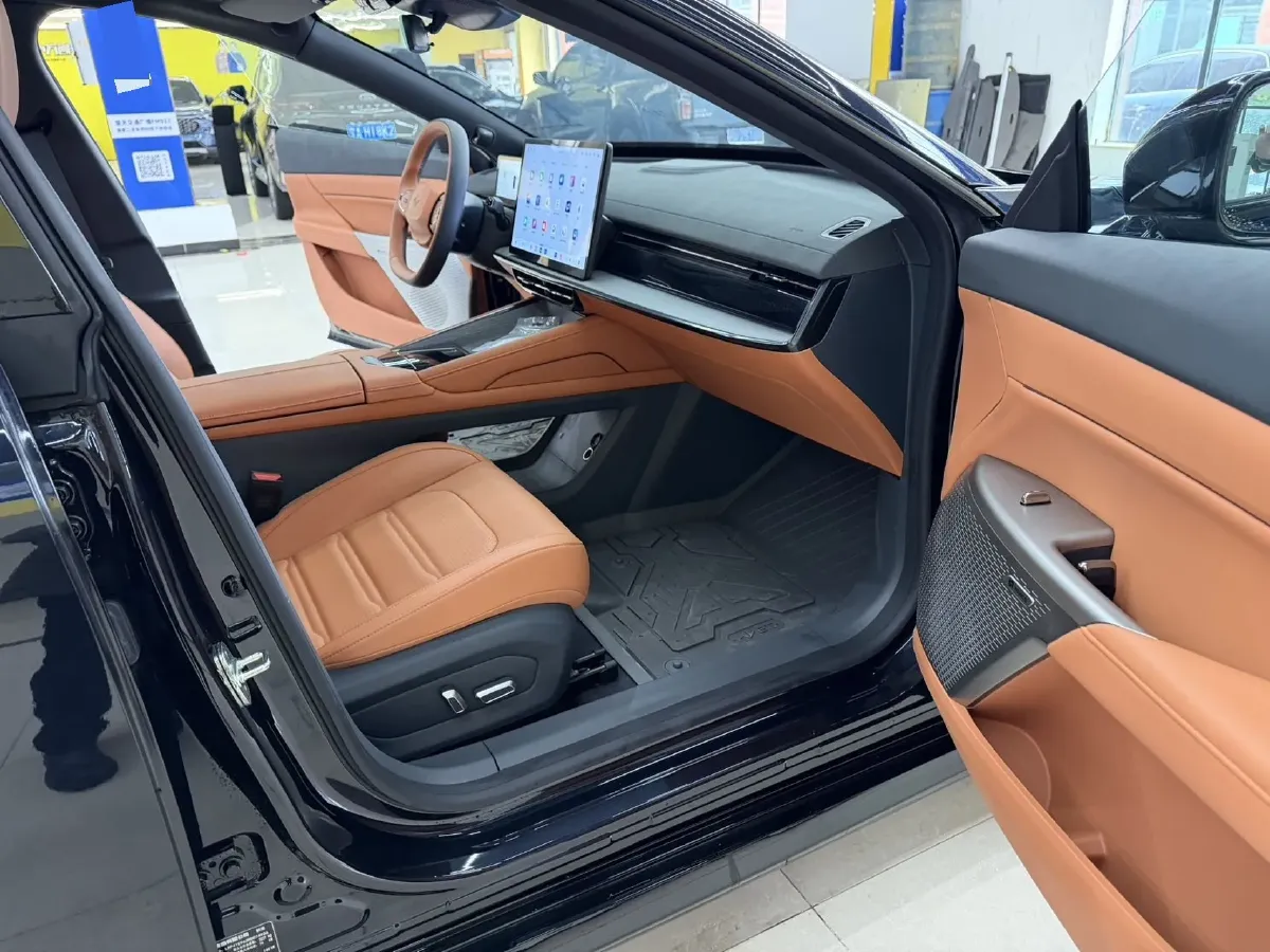 2024 DongFeng eπ eπ007 REEV 105HP REEV 28.4KWH,autocango,china used car exporter,china ev exporter,chinese used car exporter,chinese used ev exporter