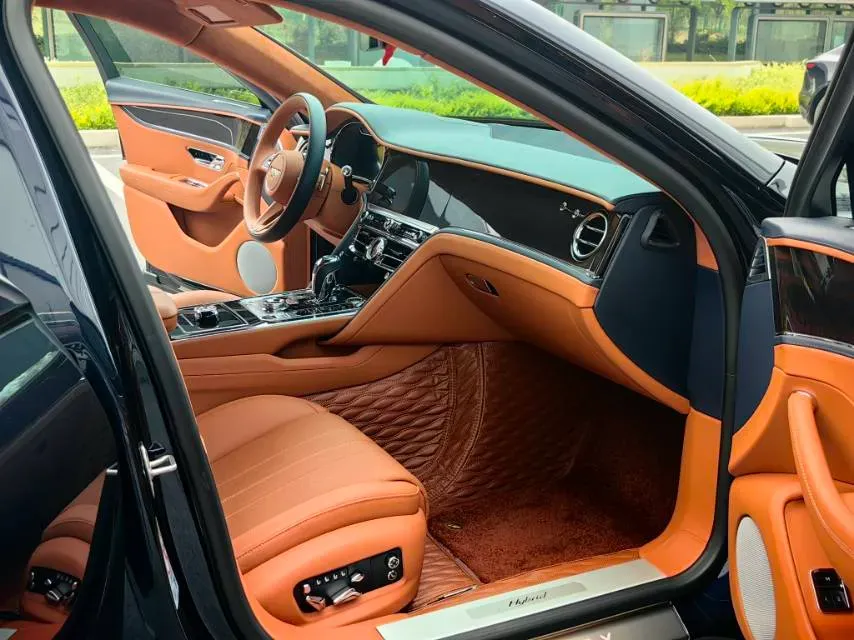 2022 Bentley Flying Spur 2.9T 416HP V6 8DCT PHEV 18KWH,autocango,china used car exporter,china ev exporter,chinese used car exporter,chinese used ev exporter