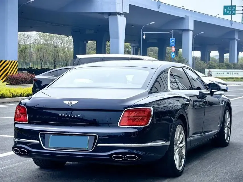 2022 Bentley Flying Spur 2.9T 416HP V6 8DCT PHEV 18KWH,autocango,china used car exporter,china ev exporter,chinese used car exporter,chinese used ev exporter