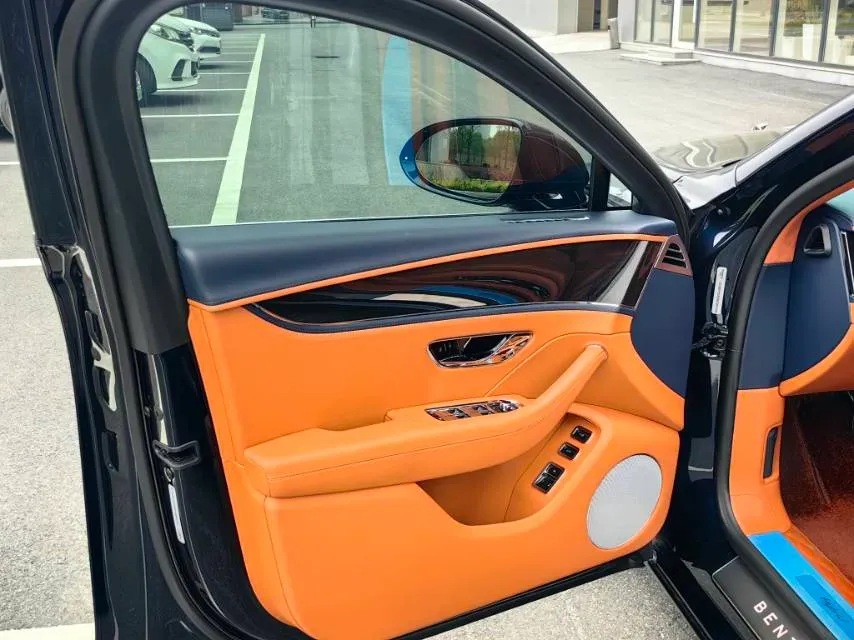 2022 Bentley Flying Spur 2.9T 416HP V6 8DCT PHEV 18KWH,autocango,china used car exporter,china ev exporter,chinese used car exporter,chinese used ev exporter