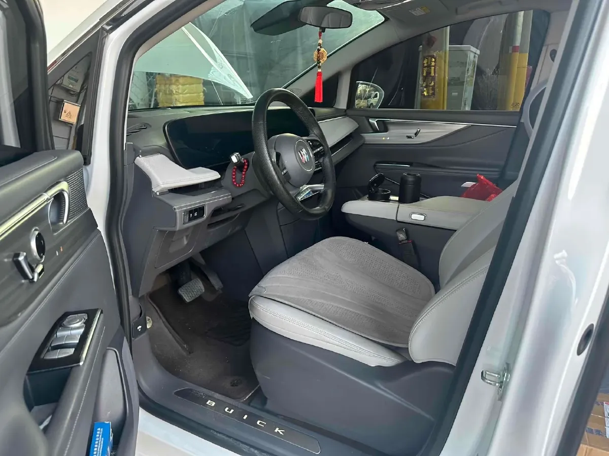 2026 Buick GL8 2.0T 237HP L4 9AT,autocango,china used car exporter,china ev exporter,chinese used car exporter,chinese used ev exporter