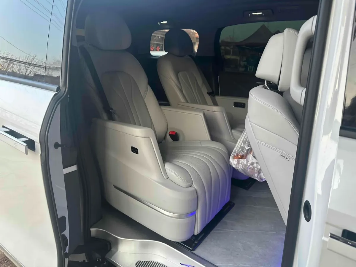 2026 Buick GL8 2.0T 237HP L4 9AT,autocango,china used car exporter,china ev exporter,chinese used car exporter,chinese used ev exporter